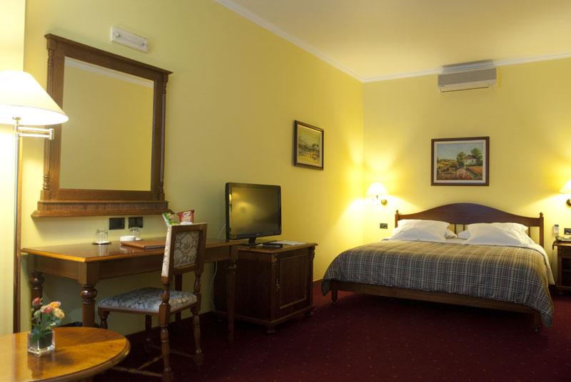 Grand Hotel & Spa Тирана Экстерьер фото