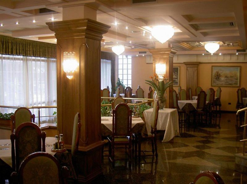 Grand Hotel & Spa Тирана Экстерьер фото