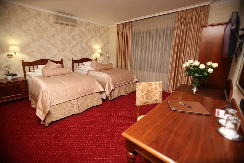 Grand Hotel & Spa Тирана Экстерьер фото